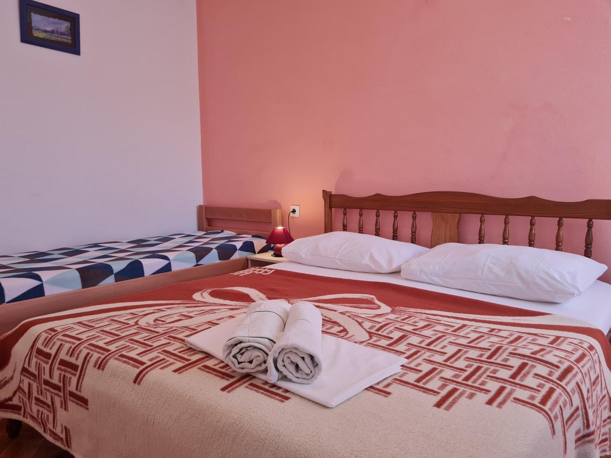 באסקה Mirjana F Apartaments מראה חיצוני תמונה
